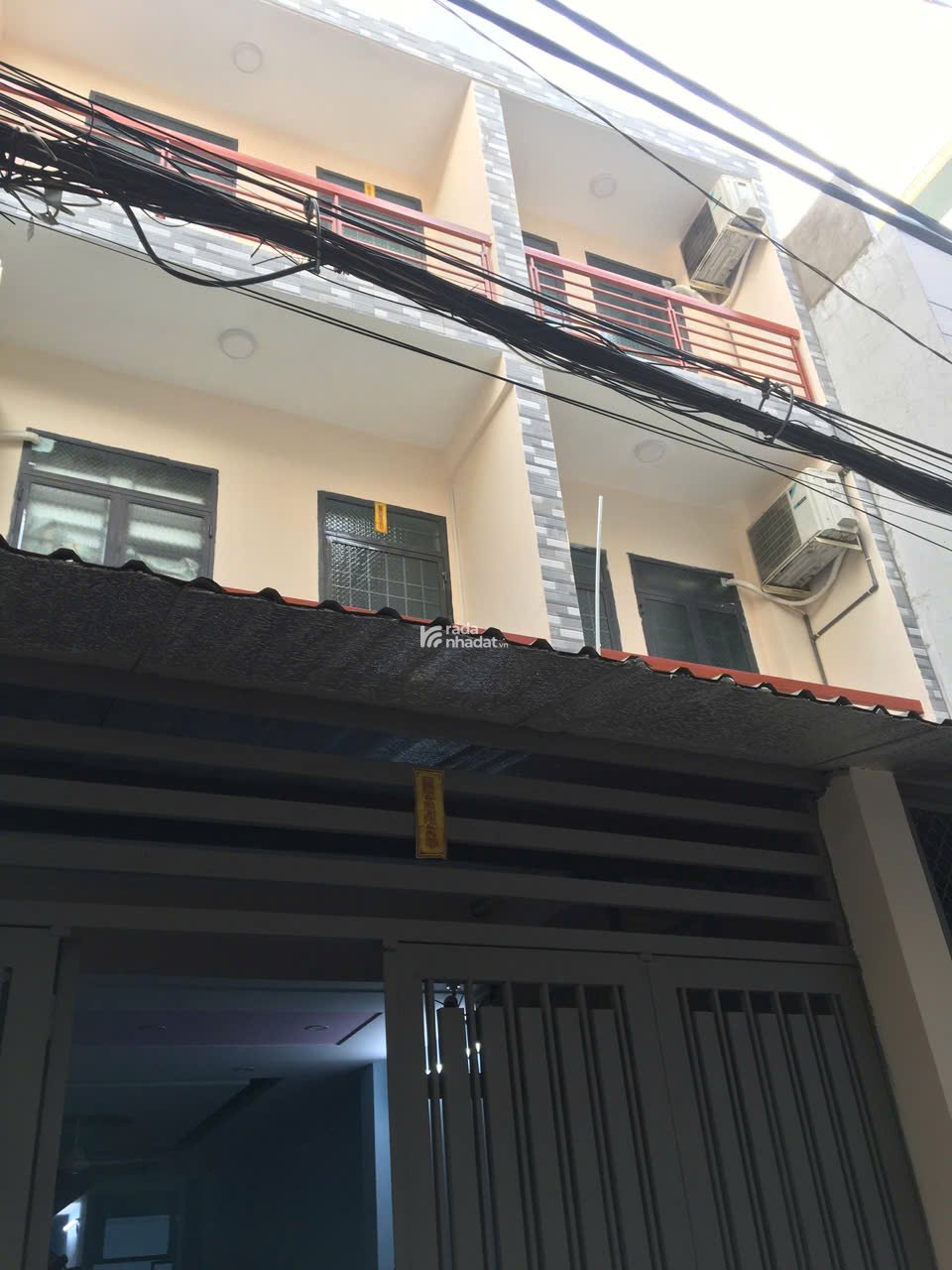 Bán nhà tại đường Cách Mạng Tháng 8 Quận 3 dt( 6.05 x 17m) giá 9,5 tỷ