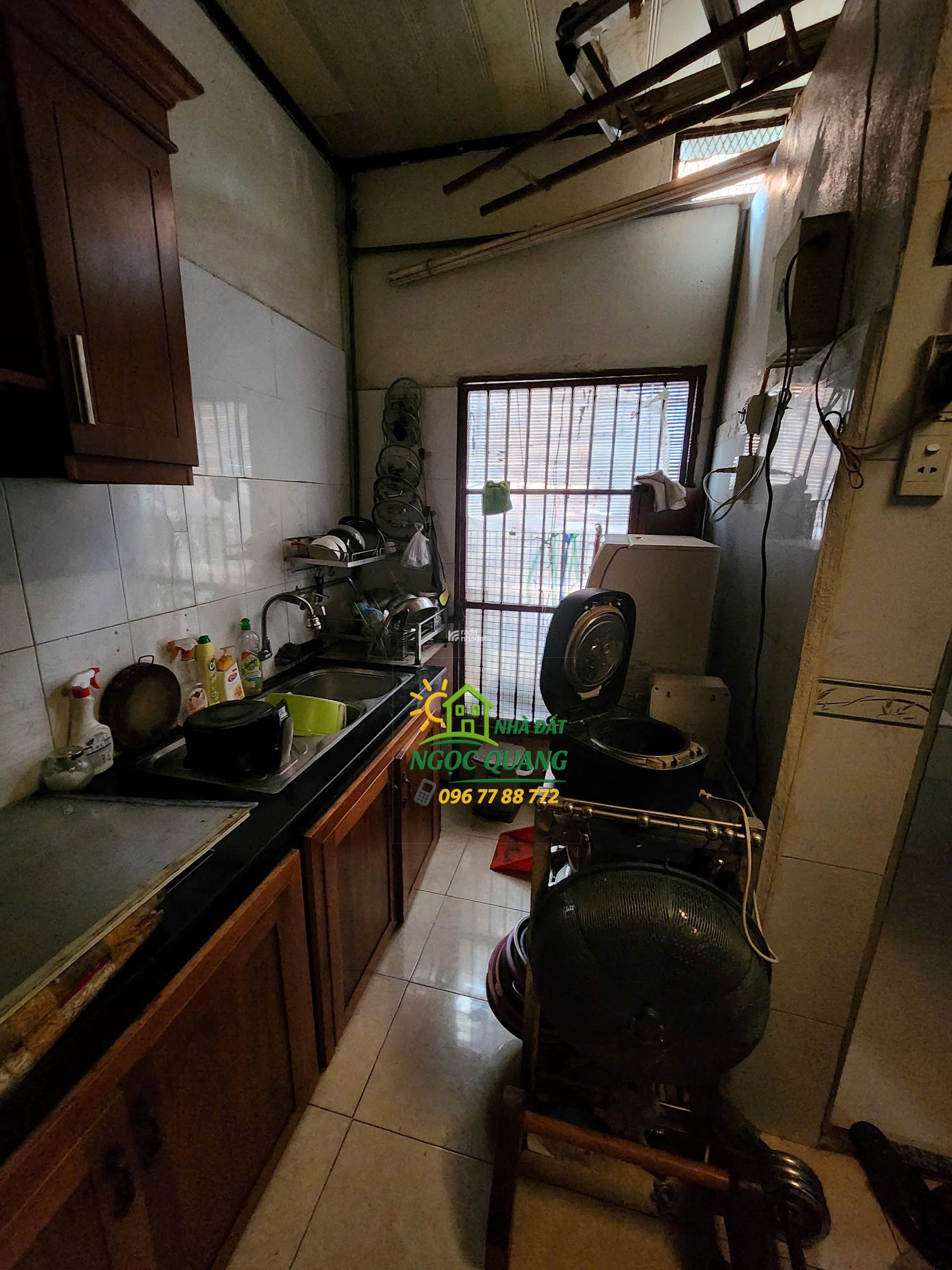 BÁN NHÀ ĐƯỜNG TÔ KÝ, 4x16m, NGAY CẦU VƯỢT QUANG TRUNG, SHR, 3PN