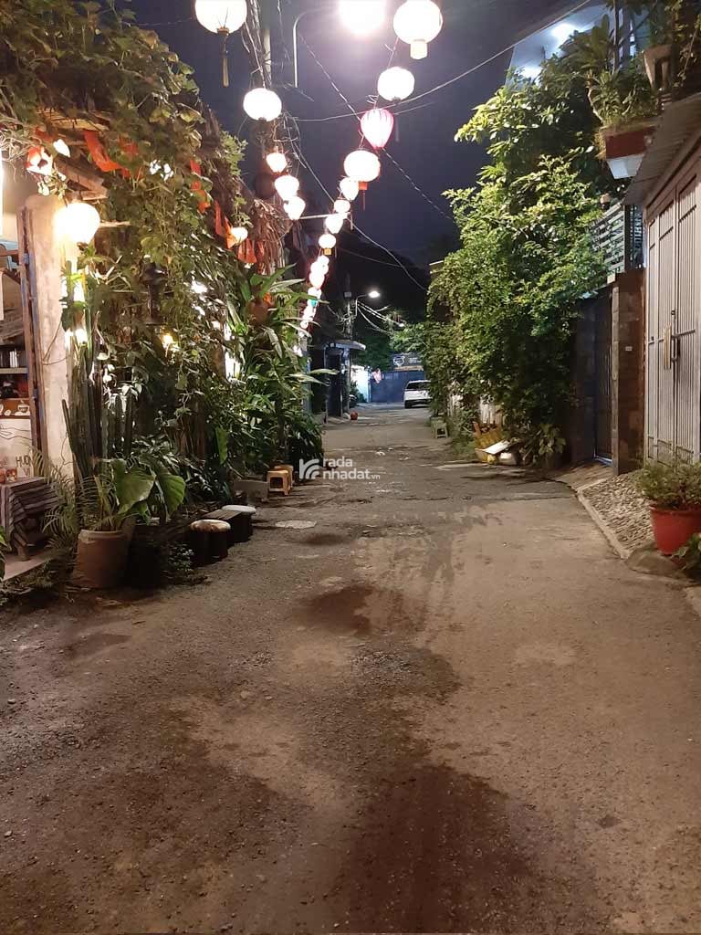 Bán nhà ngay Vincom Plaza Quang Trung Gò Vấp, 40m2, 3 tầng, full nội thất, hxh, 4.3 tỷ