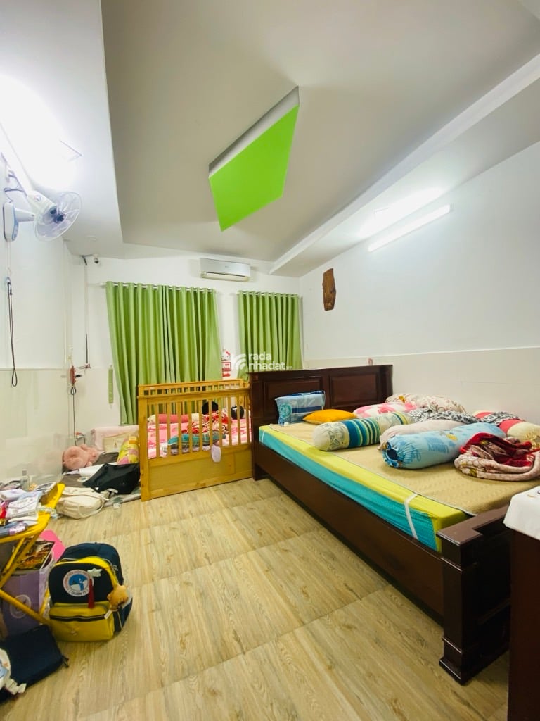 4 TẦNG ĐƯỜNG NHỰA 8M LỀ 2M- LÊ NGÃ- TÂN PHÚ-DT: 4*14M- 9 TỶ 4