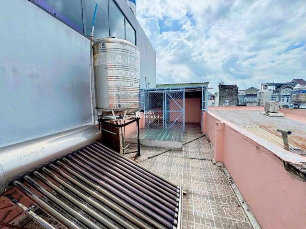 Cần Bán Nhà Cho Gia Đình Nhiều Thành Viên, Đường Lê Đình Cẩn, 4PN, DT 40m2/ 4,5 Tỷ