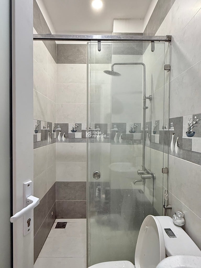 SIÊU PHẨM 5 TẦNG HẺM XE HƠI  4x15M2,  GÒ VẤP NGAY CHỢ PHẠM VĂN BẠCH CHỈ 7 TỶ XÍU