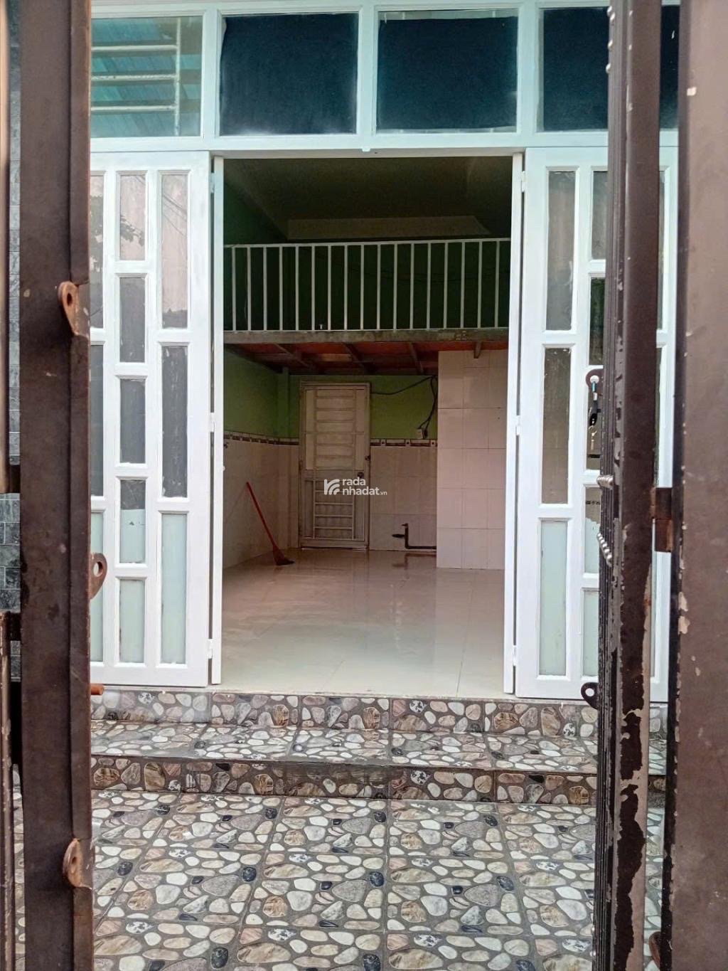 CHDV 3 tầng, 9 phòng, 140m2, thu nhập 30tr/tháng, Phước Long B, Q9!, 