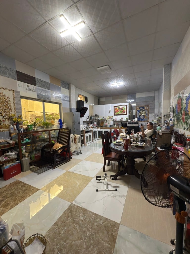 MẶT TIỀN KINH DOANH CỰC ĐỈNH, GẦN CC MOONLIGHT RESIDENCES 3 TẦNG 8X39 CHỈ 57 TỶ.