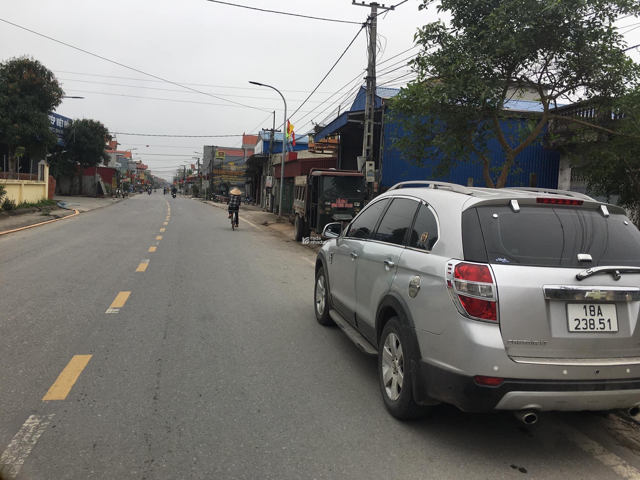 Cần tiền bán gấp lô đất mặt đường 488