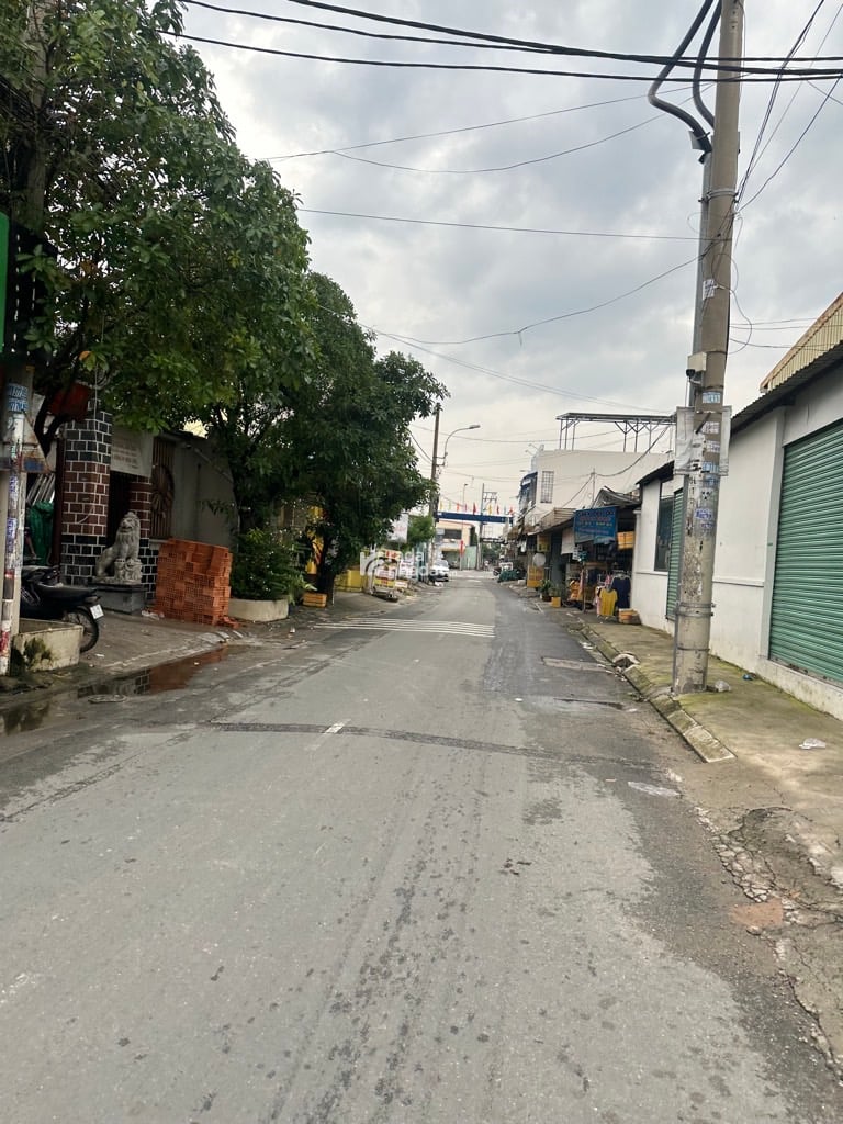  NHÀ XƯỞNG KINH DOANH FULL THỔ CƯ -   NGAY AEON MALL TÂN PHÚ- ĐƯỜNG XE TẢI 5 TẤN RA VÀO THOẢI MÁI