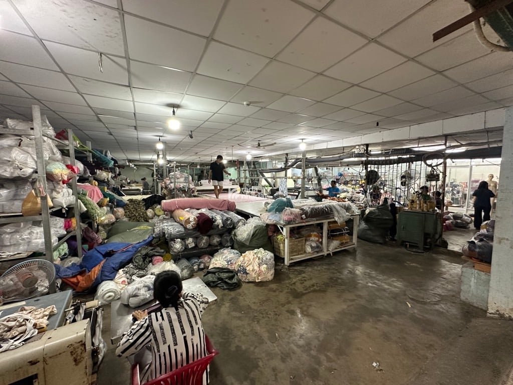  NHÀ XƯỞNG KINH DOANH FULL THỔ CƯ -   NGAY AEON MALL TÂN PHÚ- ĐƯỜNG XE TẢI 5 TẤN RA VÀO THOẢI MÁI