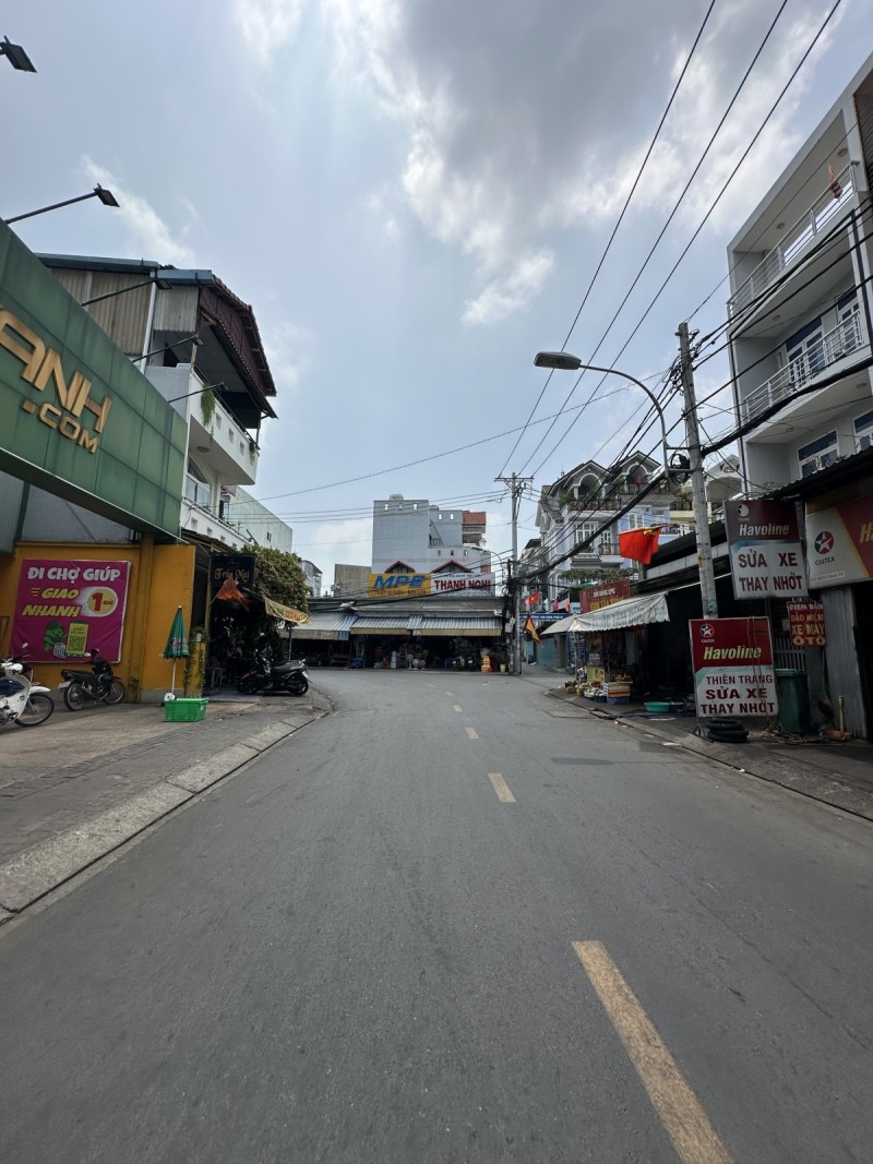 Giá Nhỉnh 5 Tỷ - Bán Nhà Trung Tâm Phước Long B - Sát Chợ - Hẻm Thông