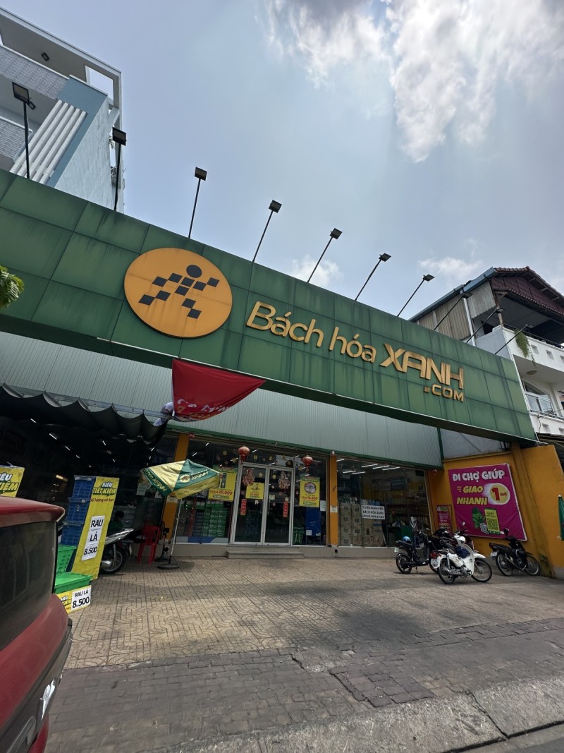 Giá Nhỉnh 5 Tỷ - Bán Nhà Trung Tâm Phước Long B - Sát Chợ - Hẻm Thông