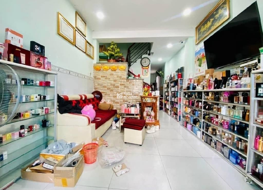 NGAY AEON MALL, MTKD SƠN KỲ, TÂN PHÚ, CHUẨN 41M2 HIẾM CÓ. GIẢM 450TR CHỈ CÒN 5.4T TL TỐT