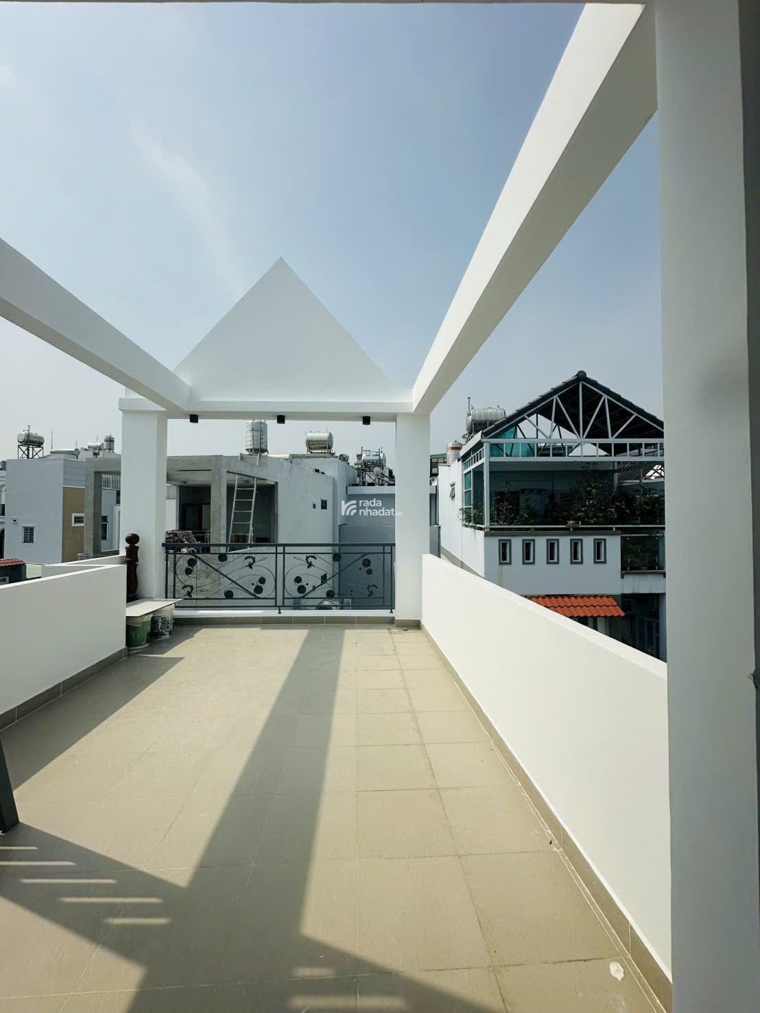 Siêu phẩm hàng Xanh, khu D sầm uất P25, Bình Thạnh. Nhà đẹp, nội thất đầy đủ, 42m2