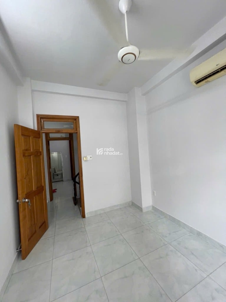 33M2 - 4 TẦNG - HẺM 3M - AN NINH - CHỈ HƠN 6 TỶ