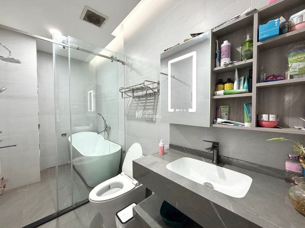 TOÀ NHÀ 8 TẦNG THANG MÁY - P5 BÌNH THẠNH - HẺM XE TẢI  - 117M2 (5/7.9x18.5) - LÔ GÓC KHÔNG LỘ GIỚI 