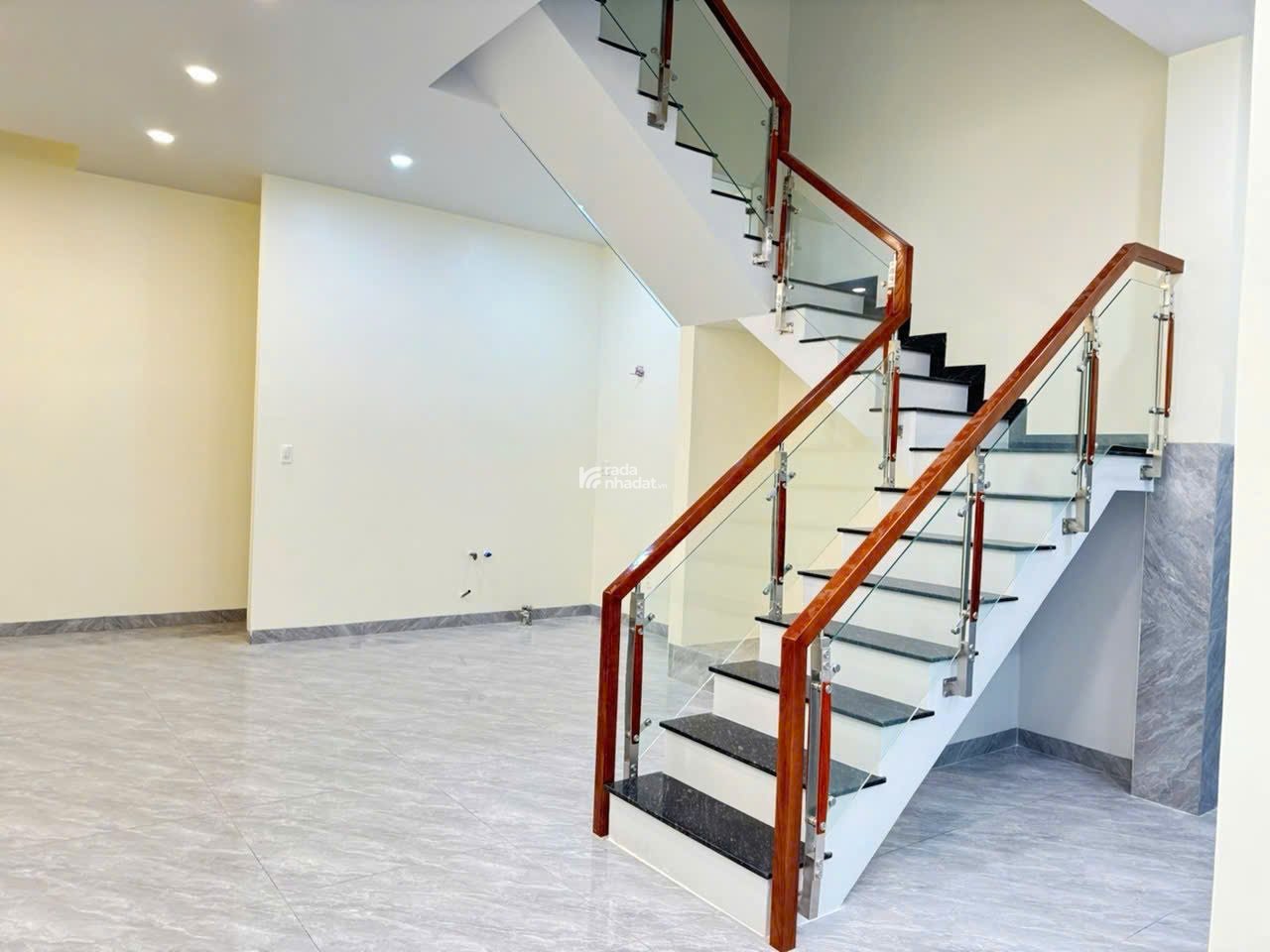  BÁN NHÀ 4 TẦNG MỚI XÂY HXH Đường số 9, P. Bình Hưng Hòa, Bình Tân chỉ 6.3 tỷ