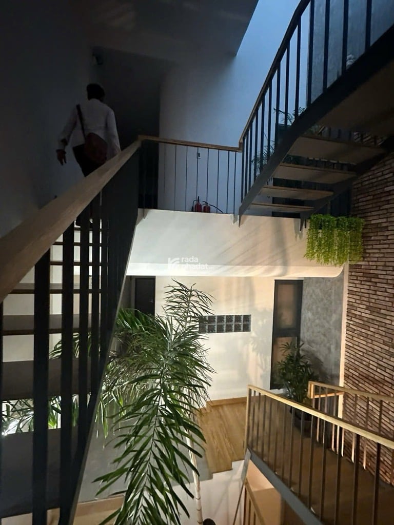 NHÀ 2 MẶT TIỀN QUẬN 1 ĐANG CHO THUÊ 80 TRIỆU/THÁNG