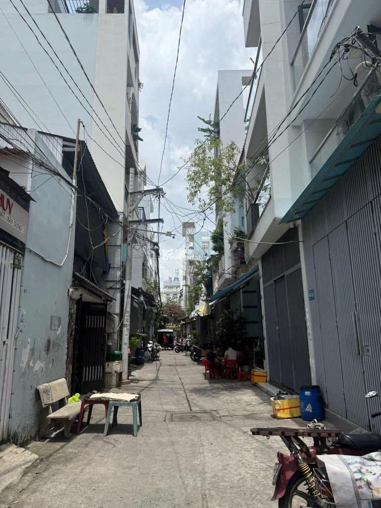 Bán nhà đường số 4 bình hưng hoà a