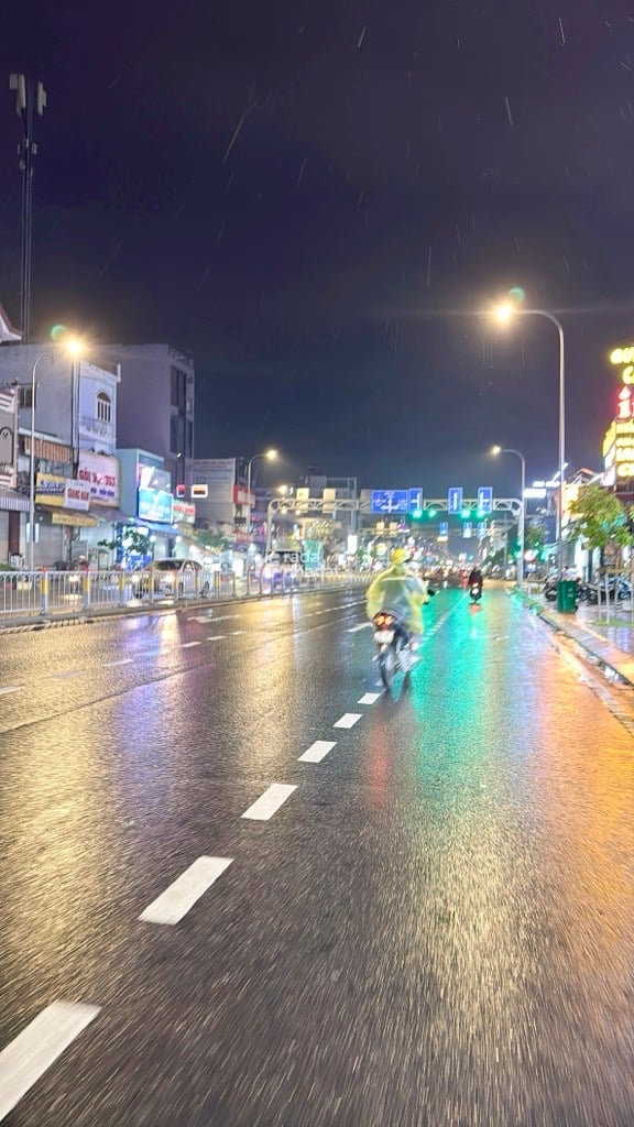 Bán nhà mặt tiền tân kỳ tân quý  
