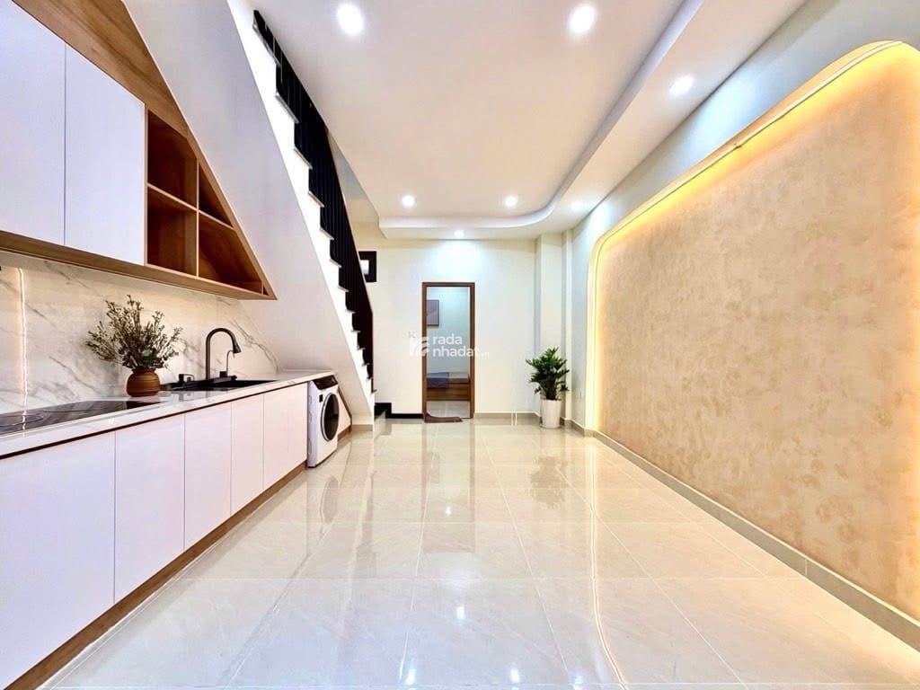 Chỉ 4 tỷ sở hữu 1 căn siêu VIP ngay Hoàng Văn Thụ, Phú Nhuận, 42m2, SHR hoàn công đủ