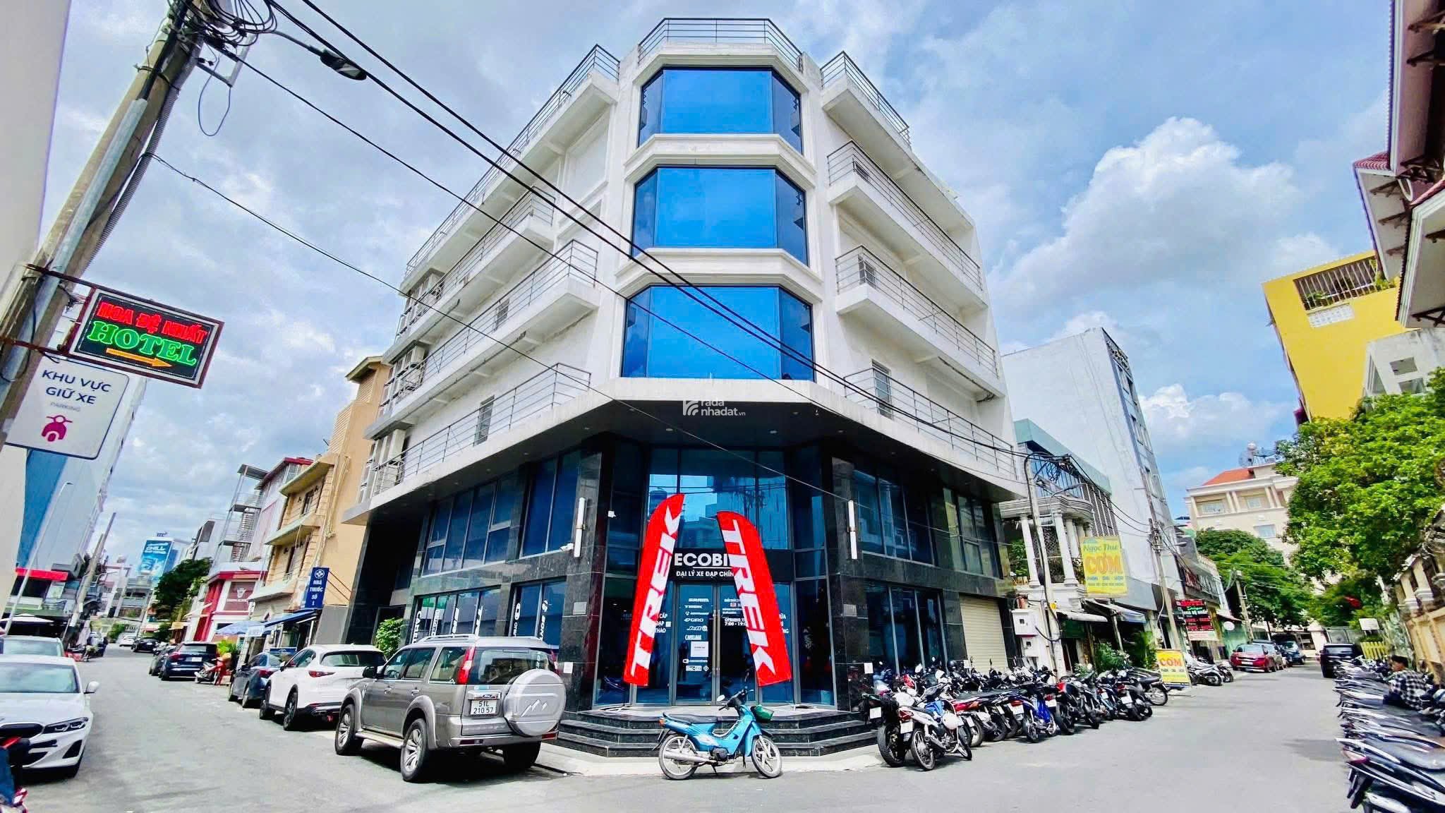 HDT 260tr  80 tỷ! SỞ HỮU TÒA NHÀ HẦM 5 TẦNG ngay sân bay Q.TB, kinh doanh đa ngành