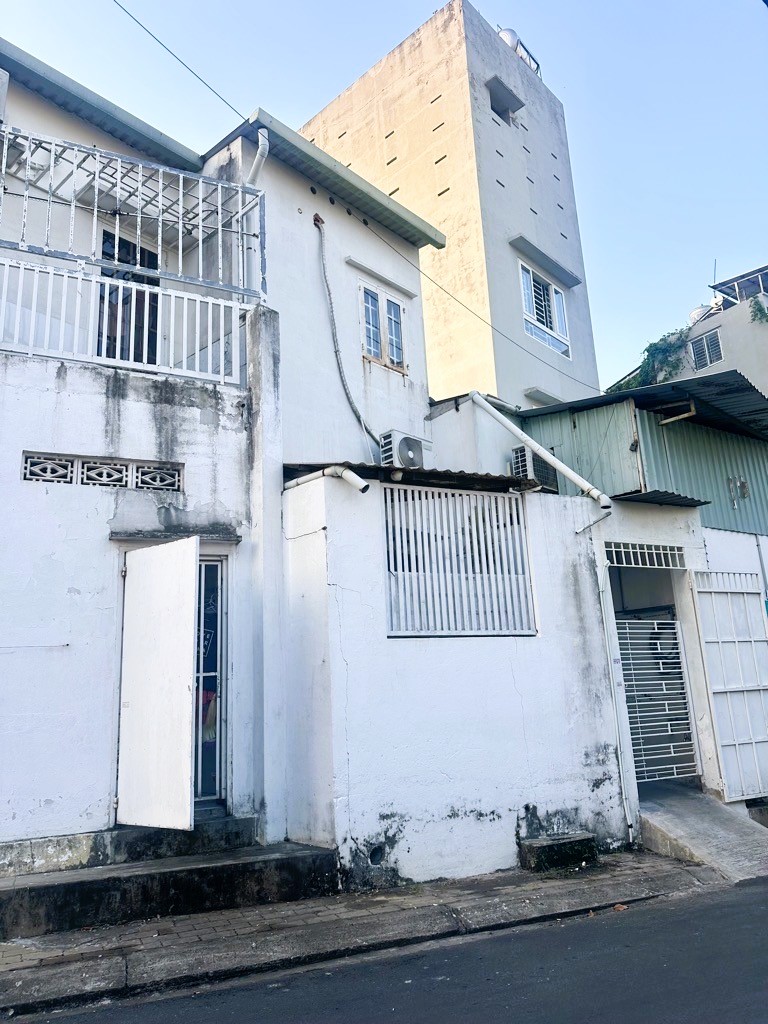 NHÀ 2 MẶT TIỀN LÀNG TĂNG PHÚ, NGANG 4.5M, VỊ TRÍ ĐẸP, KINH DOANH ĐỈNH, CHỈ 9.5TỶ