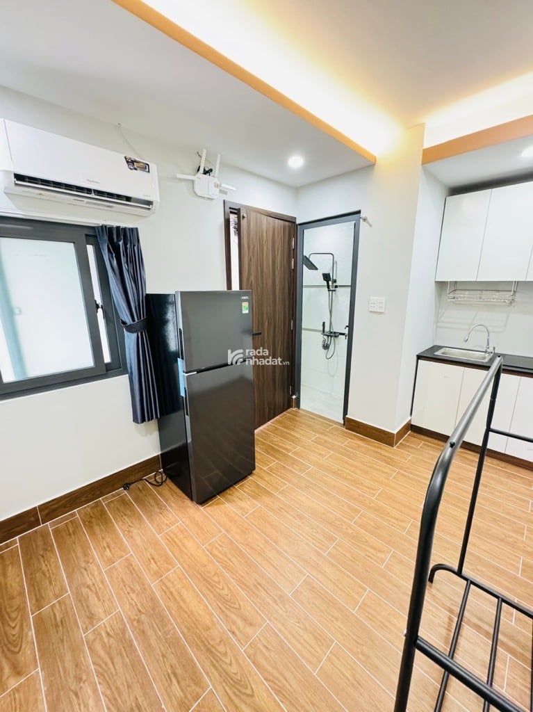 Bán nhà 1/xẹt Lạc Long Quân - 40m2 - 7PN - Ngang 4.5 - 5 Tầng - HXH 5m thông -  Chỉ 8.8 Tỷ 