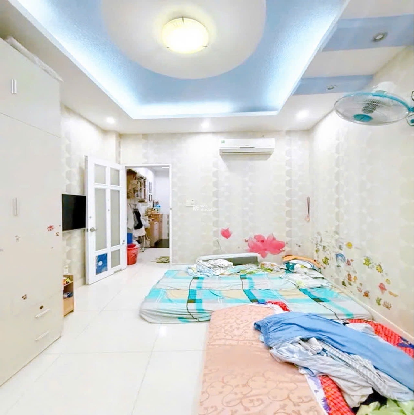 Bán nhà hẻm Bành Văn Trân, QUẬN TÂN BÌNH, 3.2 x 9.6 m,ngay Cách Mạng Tháng Tám,5.6 tỷ