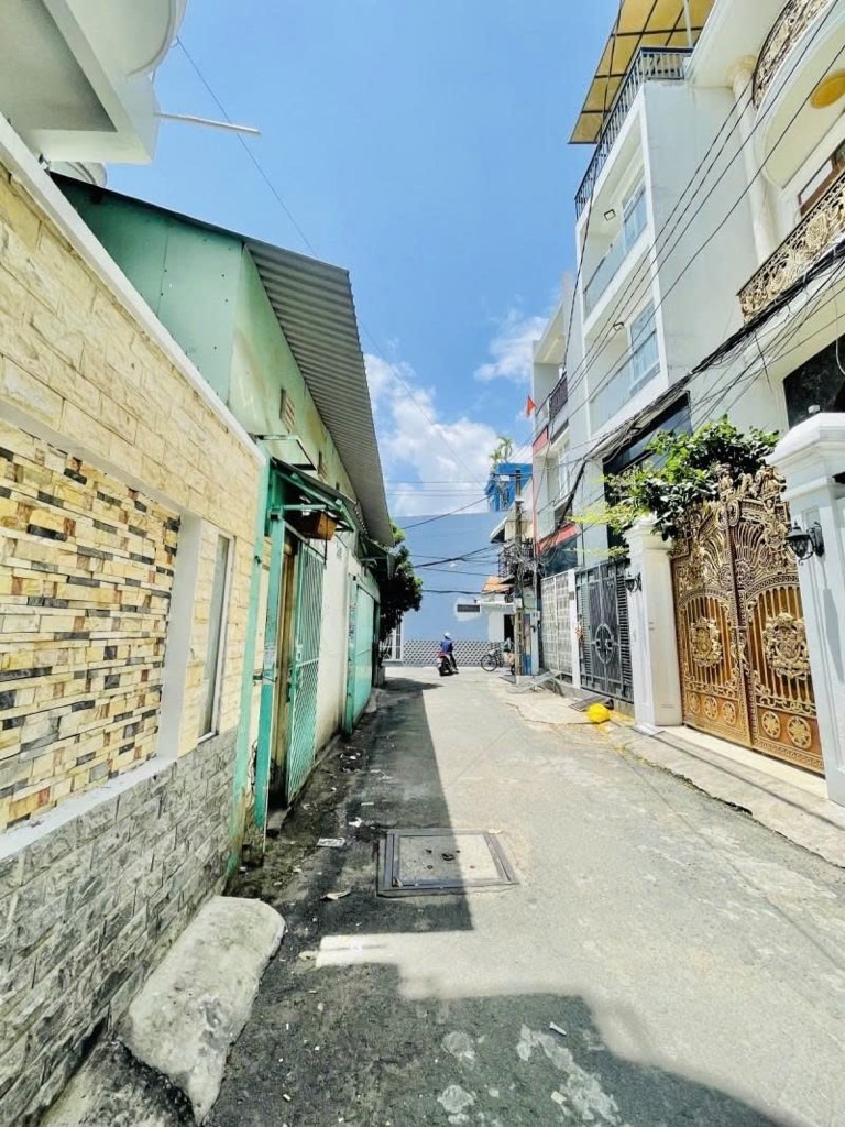  BÁN NHÀ 5 TẦNG NGAY ÂU CƠ  LẠC LONG QUÂN, TÂN PHÚ GIÁP TÂN BÌNH, QUẬN 10 