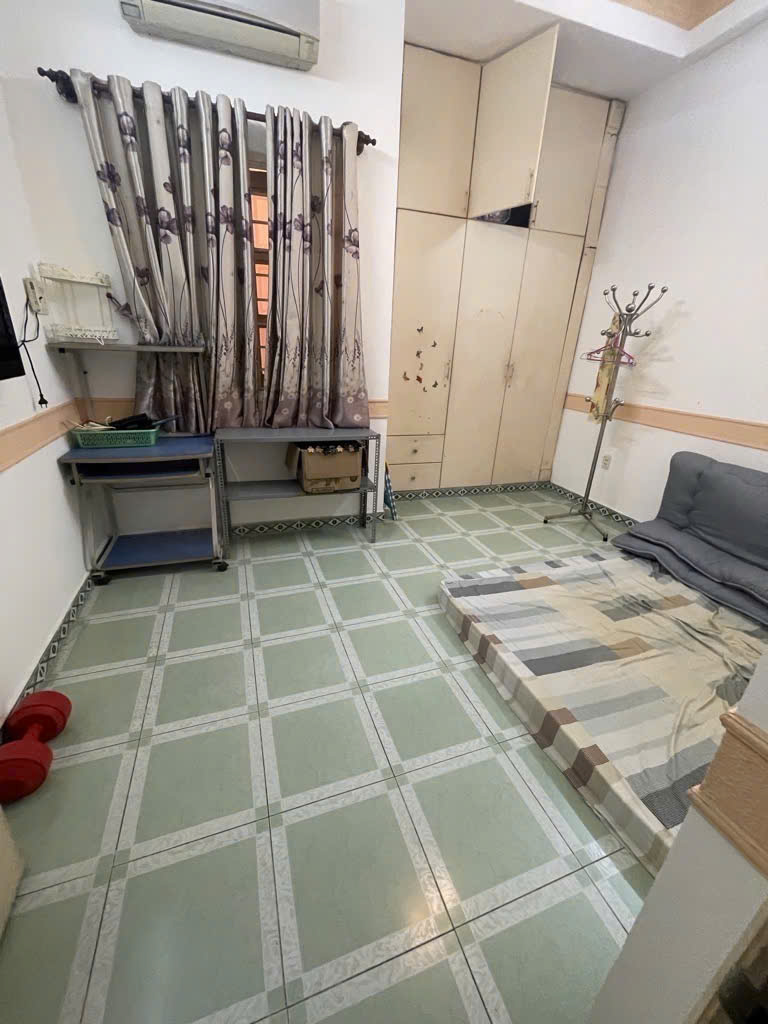 BÁN NHÀ MẶT TIỀN,NGAY CHỢ HỒ TRỌNG QUÝ (4m x 16m x 5 TẦNG) 9,8 TỶ TL