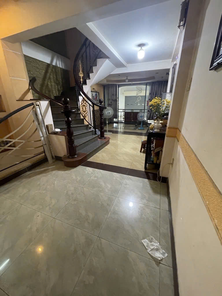 BÁN NHÀ MẶT TIỀN,NGAY CHỢ HỒ TRỌNG QUÝ (4m x 16m x 5 TẦNG) 9,8 TỶ TL