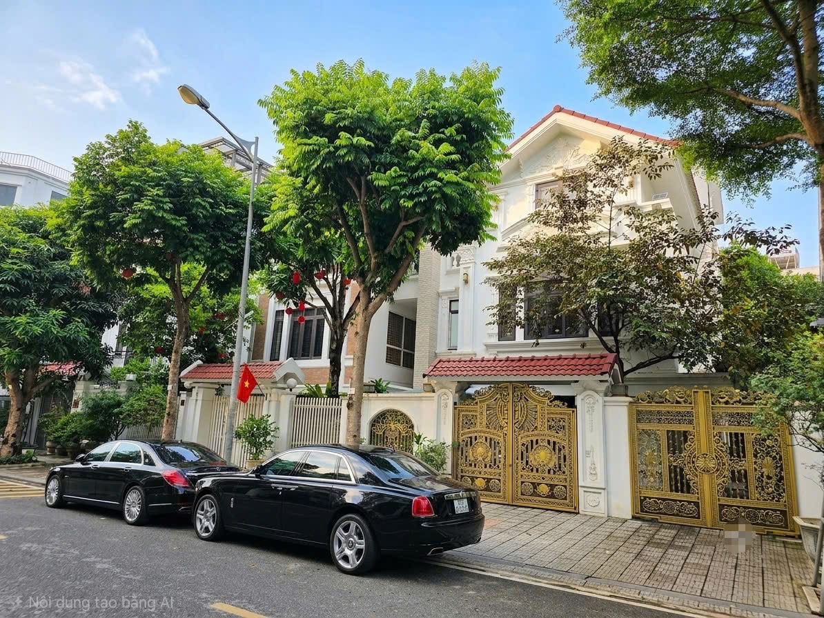 Bán biệt thự KĐT Văn Phú - Hà Đông 200m, mt 10m, nhà đẹp ở ngay, nhỉnh 30ty.