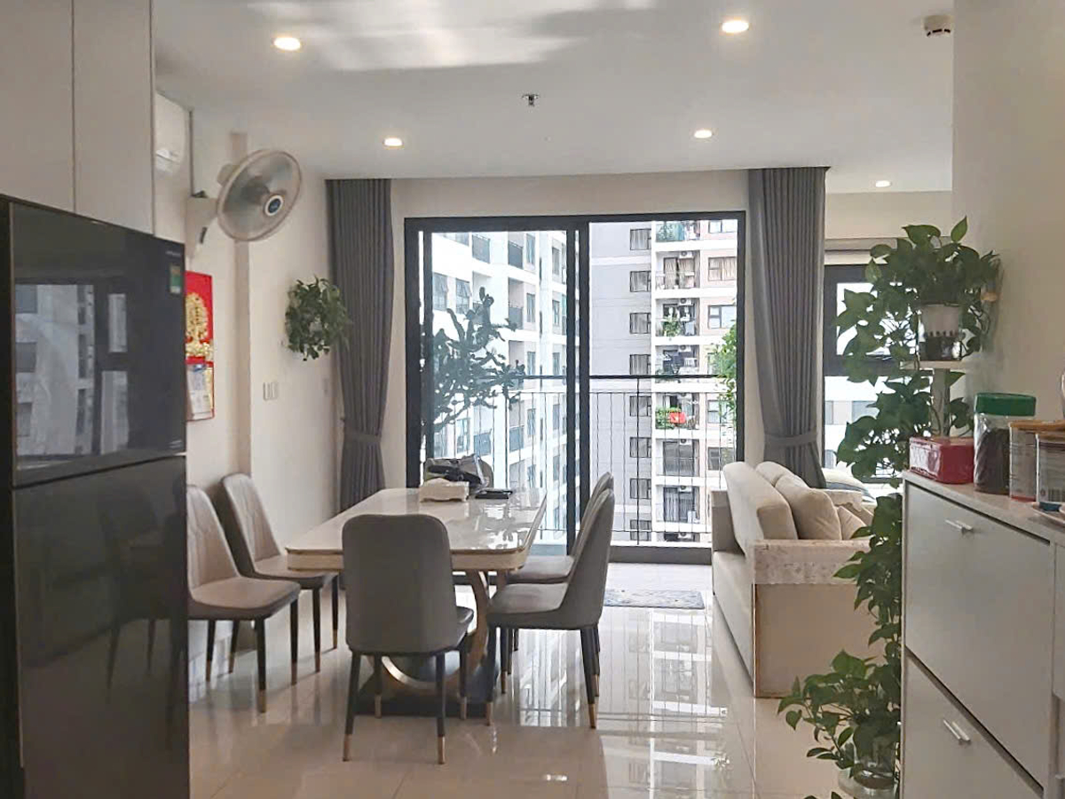 Cần bán 2PN1 69,20m2, phân khu The Origami, giá tốt 3,93tỷ