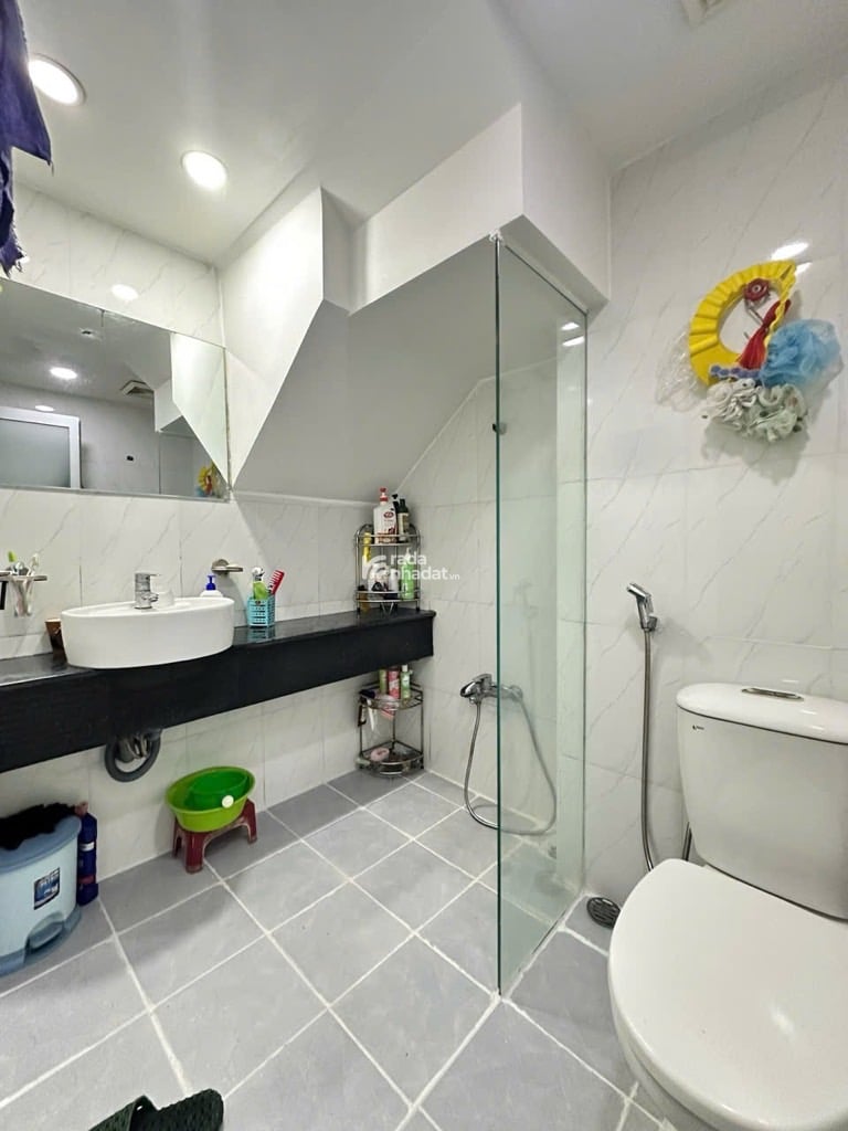NGÃ 7 LÝ THÁI TỔ - QUẬN 10 - 42M2 - 4TẦNG - MỚI ĐẸP - NỞ HẬU L - 6 TỶ 200