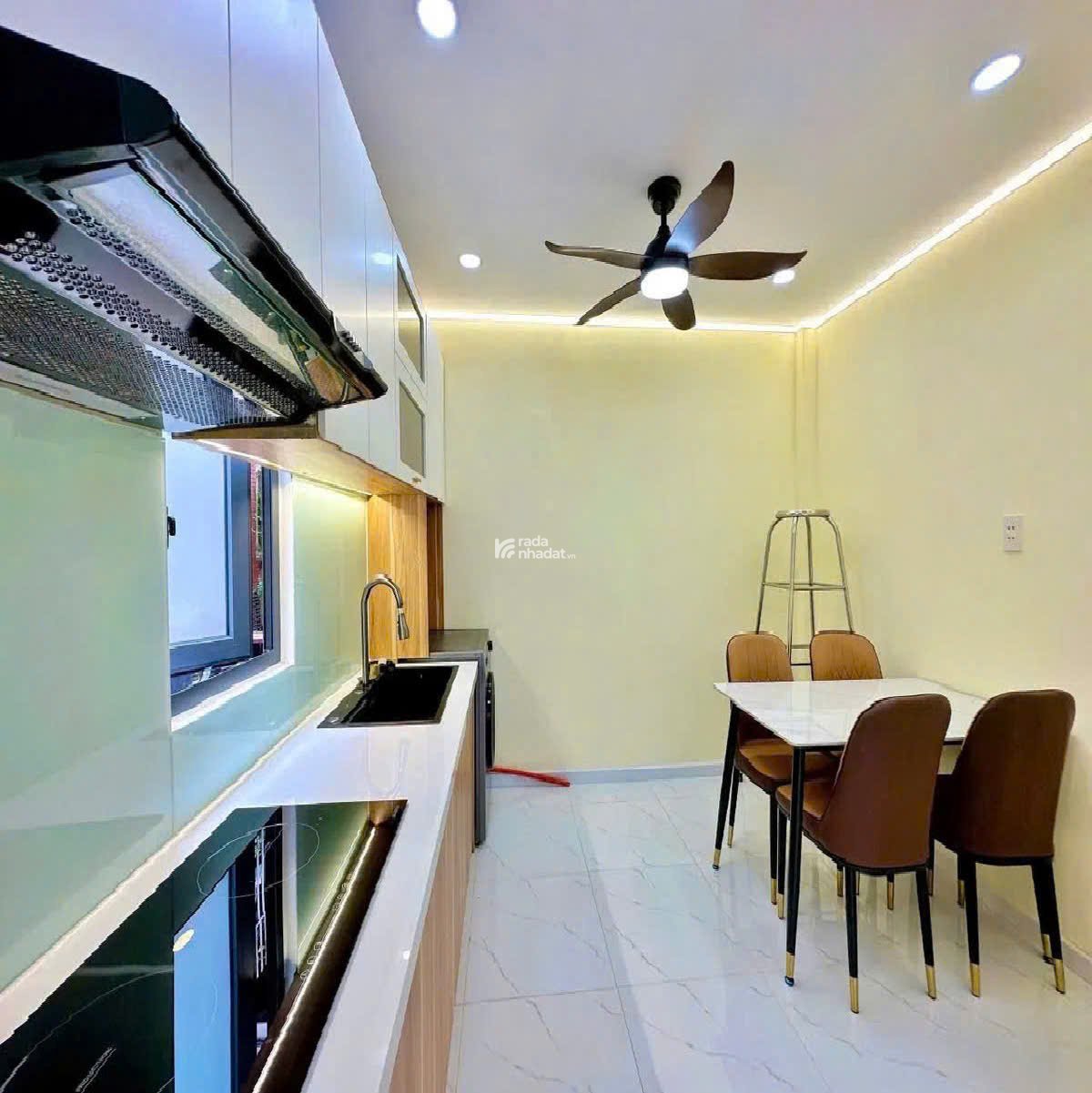 Bán nhà Quận 3 - Trần Văn Đang - Sổ vuông 3.3 x 8.5 m - Giá 4.88 tỷ