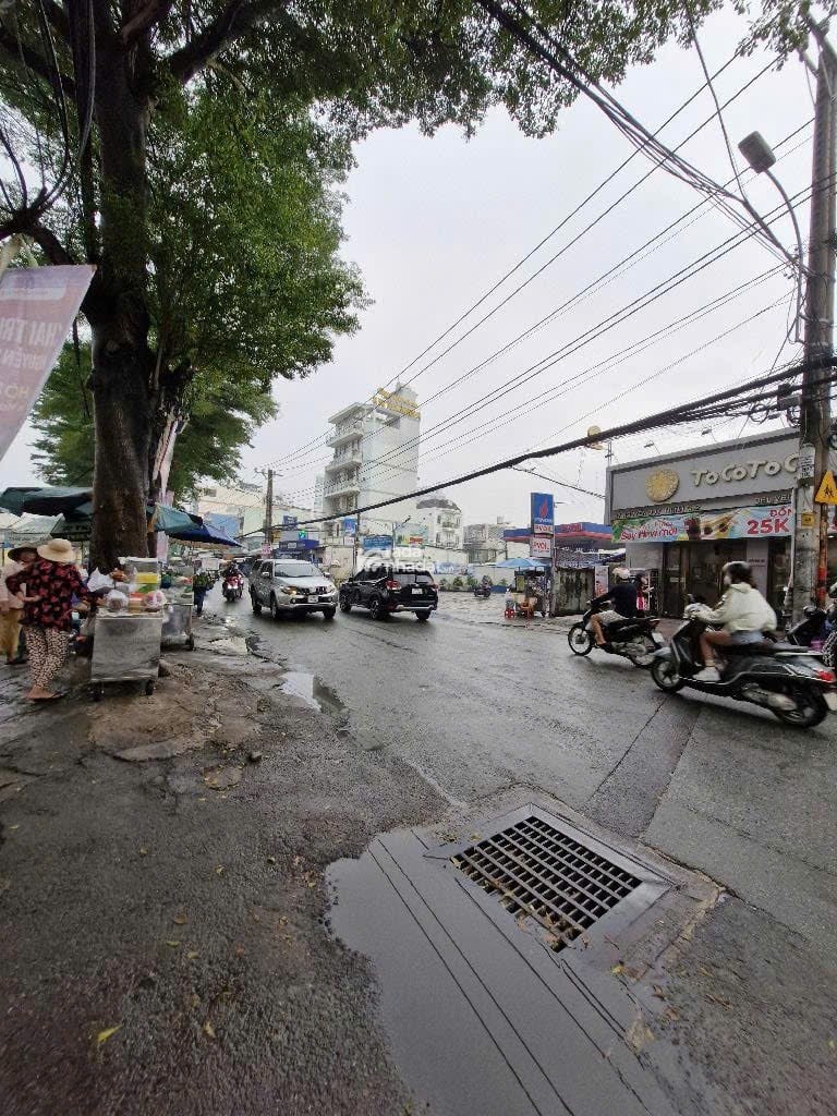 MẶT TIỀN KINH DOANH SIÊU VIP TẤP NẬP NGÀY ĐÊM NGAY NGUYỄN DUY TRINH BÌNH TRƯNG TÂY Q2, NGANG 8M