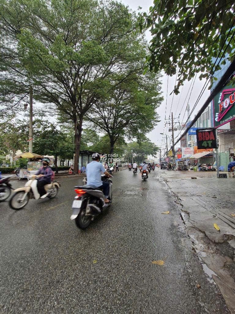 MẶT TIỀN KINH DOANH SIÊU VIP TẤP NẬP NGÀY ĐÊM NGAY NGUYỄN DUY TRINH BÌNH TRƯNG TÂY Q2, NGANG 8M