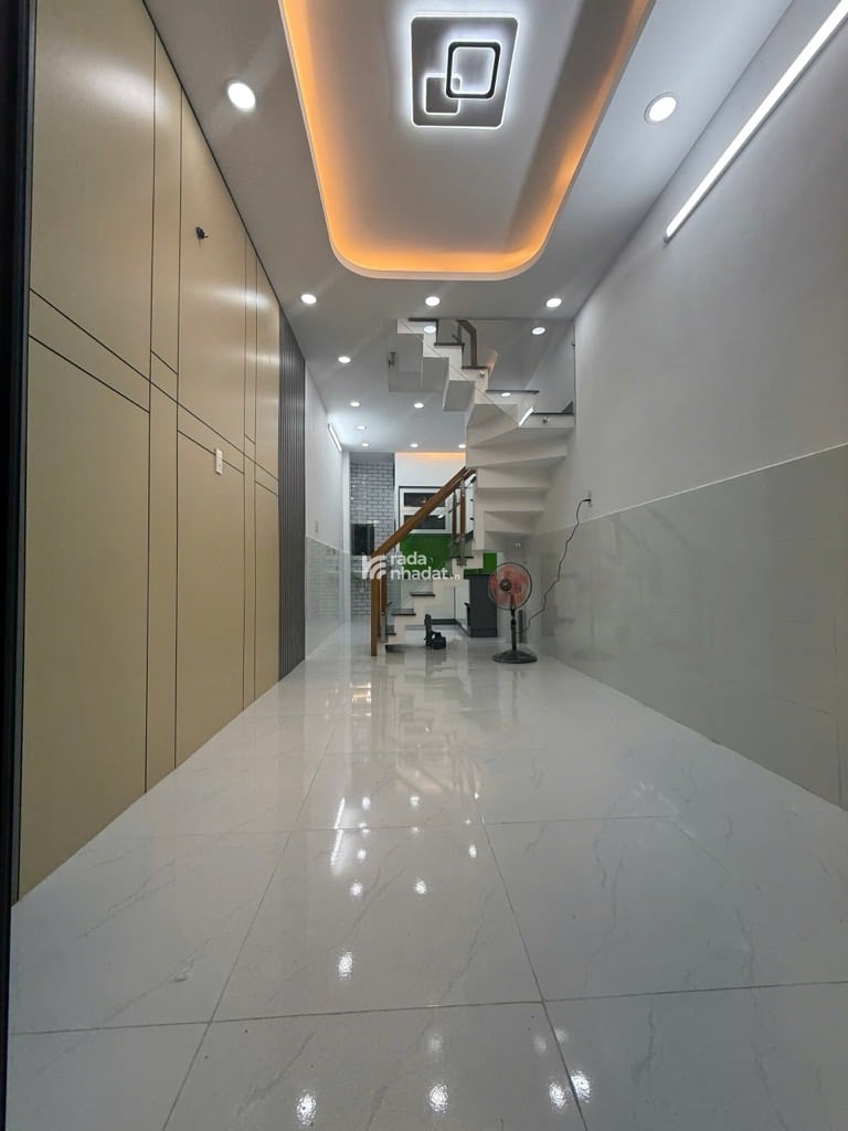 SIU PHẨM NHÀ ĐẸP LÊN SÓNG - NGAY HOÀ BÌNH - TÔ HIỆU - TÂN PHÚ - GẦN ĐẦM SEN - SÁT MẶT TIỀN - 2 TẦNG