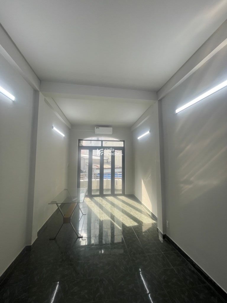 HẺM XE HƠI 373 LÝ THƯỜNG KIỆT, TÂN BÌNH, 30M2 CÓ KC Ở NGAY. GIẢM 350TR CHỈ 6.3T 