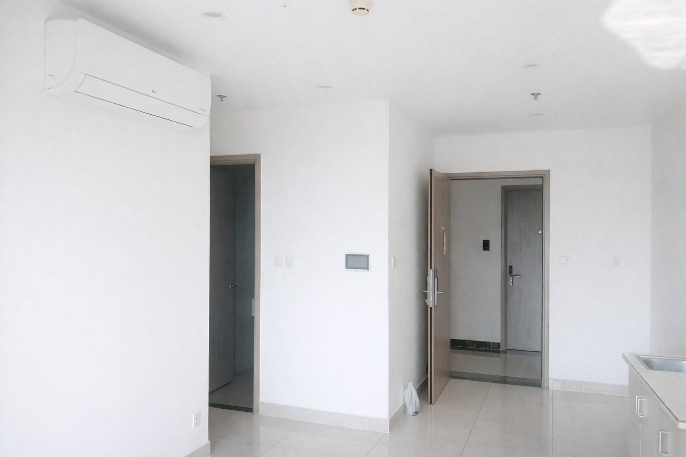 Bán 2PN hướng Đông Bắc tại S8.01 The Origami, 3,34tỷ