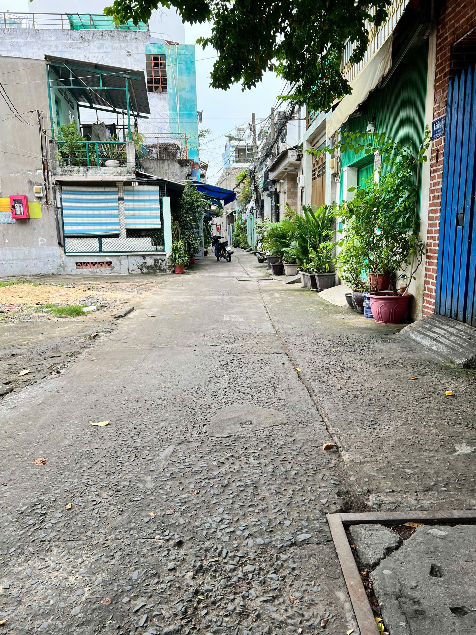 NHÀ ĐẸP TRUNG TÂM TÂN PHÚ - KHU KINH DOANH NHỘN NHỊP