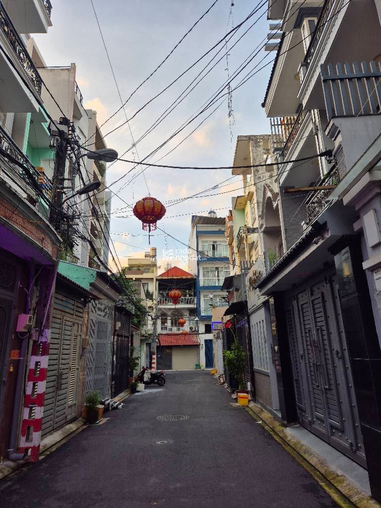 KHU ETOWN, HXH CỘNG HÒA, TÂN BÌNH, 85M2 TIỆN XÂY MỚI. GIẢM 350TR CHỈ CÒN 13.25T