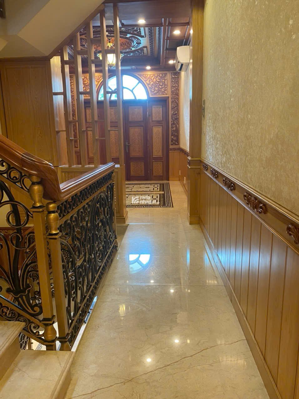 Bán nhà Sư Vạn Hạnh - HXH - Hướng Đông Nam - 11 tỏi
