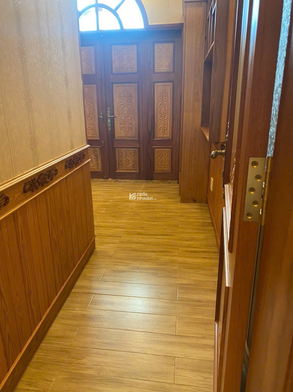 Bán nhà Sư Vạn Hạnh - HXH - Hướng Đông Nam - 11 tỏi