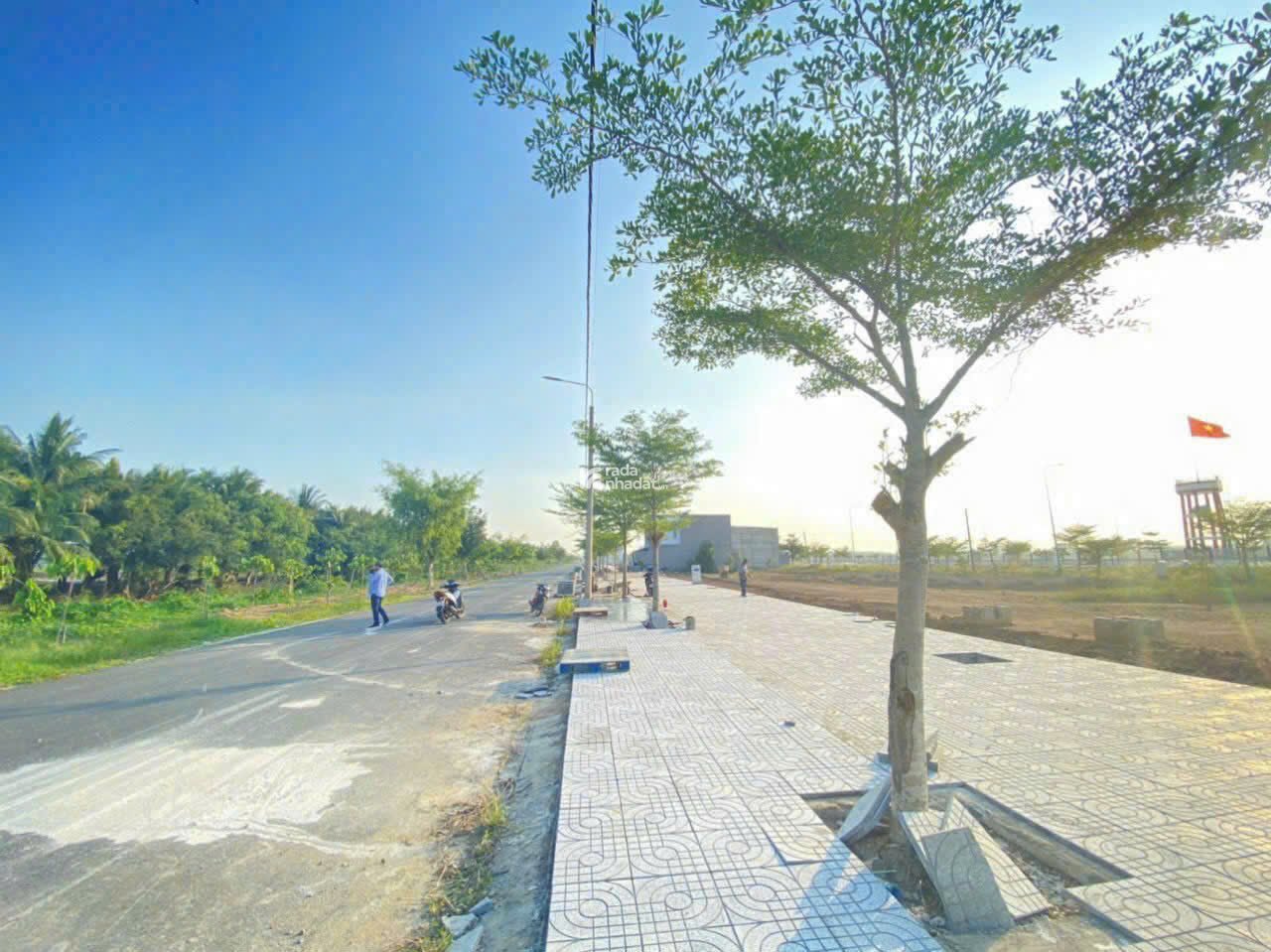 Đất thổ cư KDC Tên Lửa 2 , 130m2 , 15tr/m2 , SHR