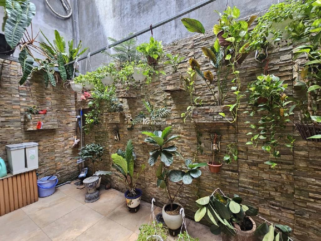Bán nhà Mặt tiền khu VIP Bàu Cát 5x27 x 5 tầng hiện đại , có thang máy 