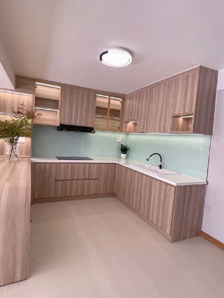 Kết cấu 2 Tầng BTCT, 4 Phòng ngủ, có phòng trệt cho người lớn tuổi, 2 nhà vệ sinh,