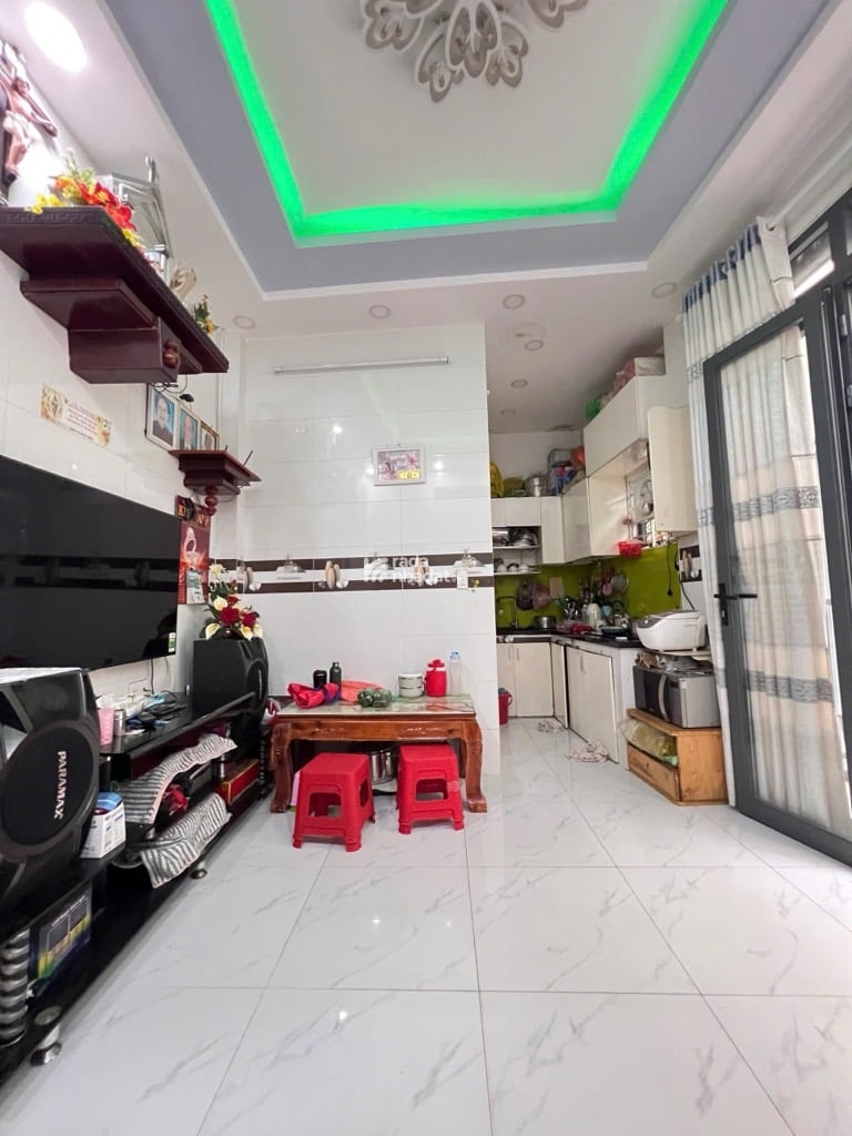 HẺM XE HƠI TRẦN KHẮC CHÂN, PHÚ NHUẬN, 30M2 CÓ KC Ở NGAY. GIẢM 350TR CHỈ CÒN 4.35T TL 