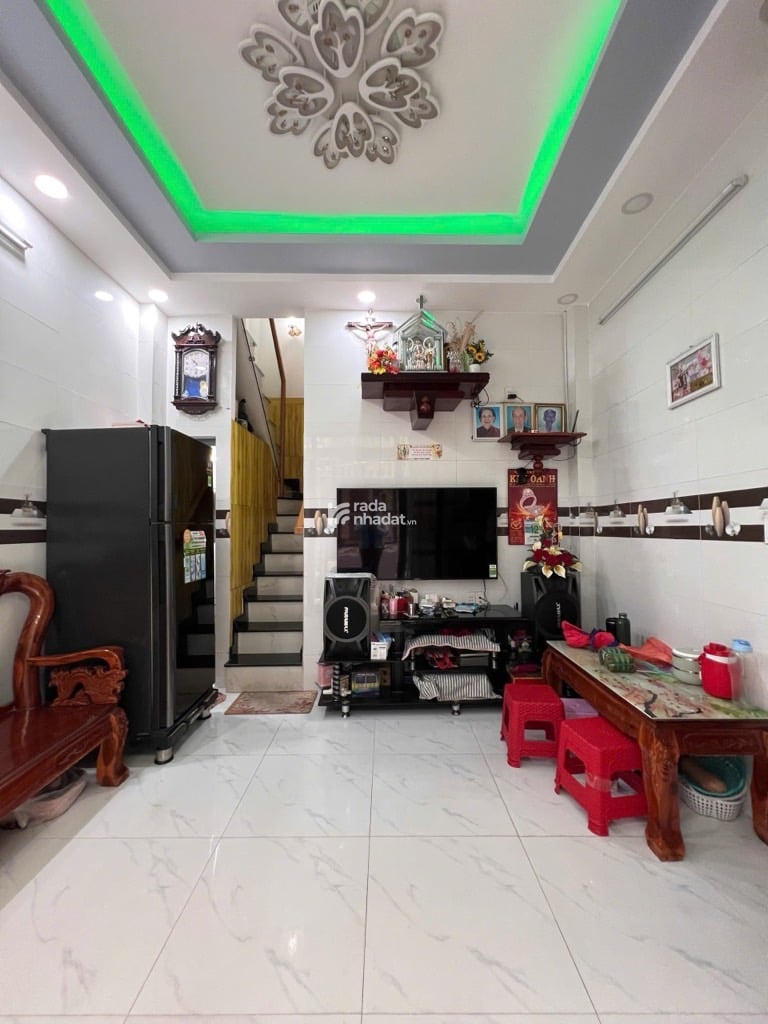 HẺM XE HƠI TRẦN KHẮC CHÂN, PHÚ NHUẬN, 30M2 CÓ KC Ở NGAY. GIẢM 350TR CHỈ CÒN 4.35T TL 