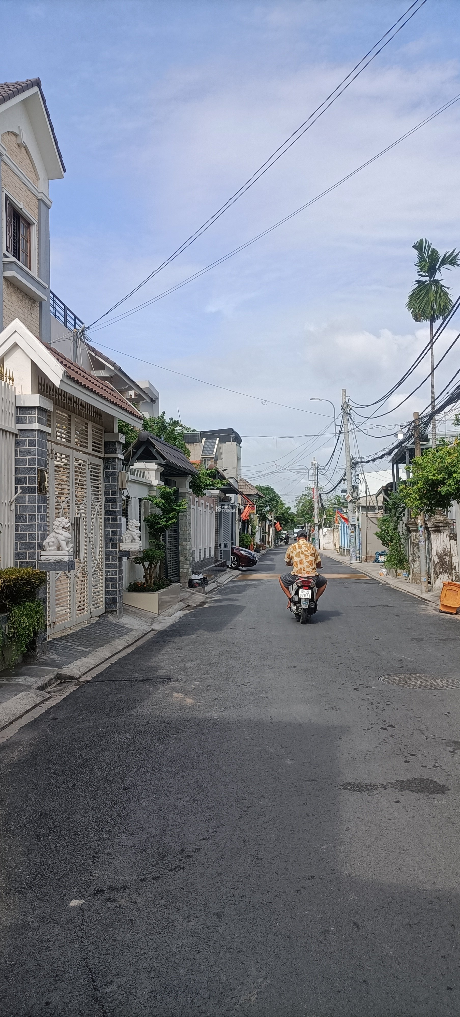 MẶT TIỀN ĐƯỜNG SỐ - ÔTÔ tránh - Gần QL 13