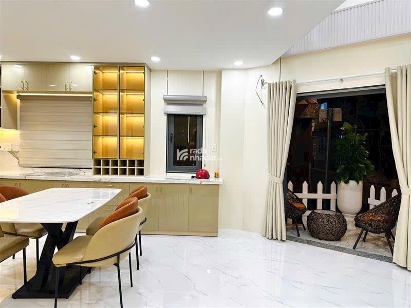 18,9 tỷ. SIÊU PHẨM HỌ LÊ ,NHÀ 4 TẦNG  Q. TÂN PHÚ .  6.7 x 20m , nở hậu 8.8m