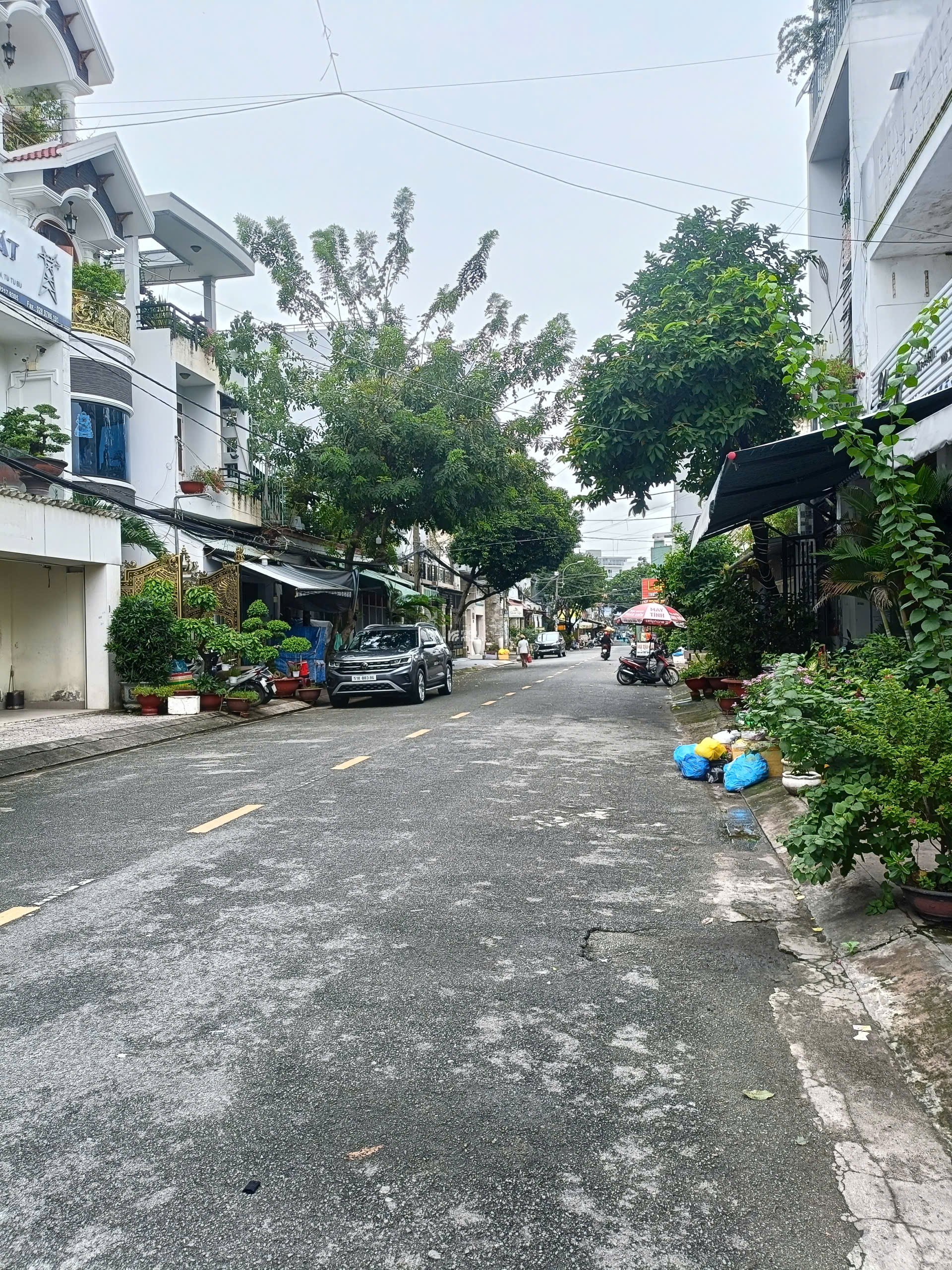 18,9 tỷ. SIÊU PHẨM HỌ LÊ ,NHÀ 4 TẦNG  Q. TÂN PHÚ .  6.7 x 20m , nở hậu 8.8m